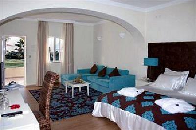 фото отеля Vila Domilu Hotel Carvoeiro