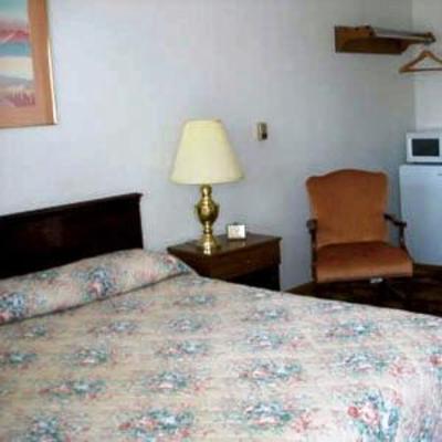 фото отеля Colonial Inn Dyersville