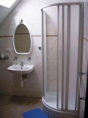 фото отеля Penzion Karlstejn Vinice