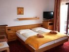 фото отеля Pension & Ferienwohnungen Goldene Rose Villach