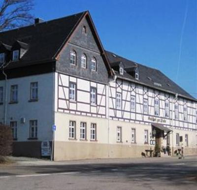 фото отеля Hotel Gasthof Zur Linde Amtsberg