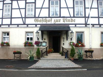 фото отеля Hotel Gasthof Zur Linde Amtsberg