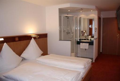 фото отеля Hotel & Restaurant Zum Ochsen Hösbach