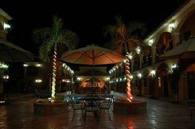 фото отеля Hacienda Suites Loreto