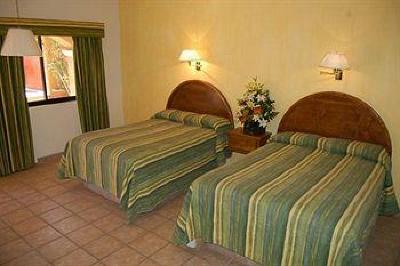 фото отеля Hacienda Suites Loreto