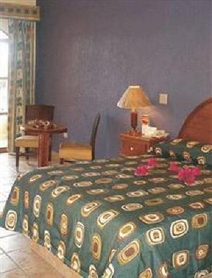 фото отеля Hacienda Suites Loreto