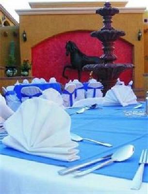 фото отеля Hacienda Suites Loreto