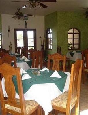 фото отеля Hacienda Suites Loreto