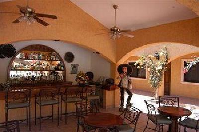 фото отеля Hacienda Suites Loreto