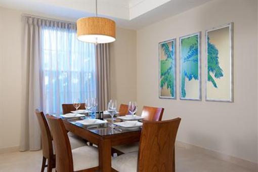 фото отеля Leeward Resort