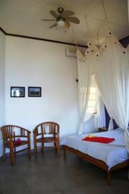 фото отеля Golo Hilltop Hotel Flores Island