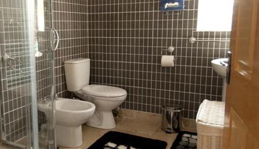 фото отеля Winchfawr Lodge Merthyr Tydfil
