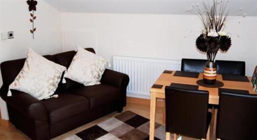 фото отеля Winchfawr Lodge Merthyr Tydfil