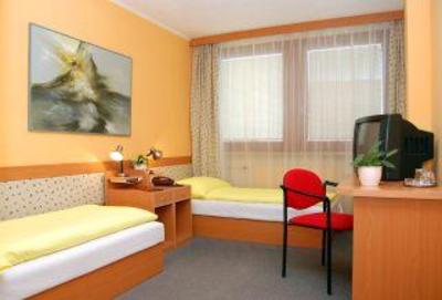 фото отеля Hotel Panon Hodonin