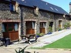 фото отеля Adventure Cottages Totnes