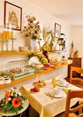 фото отеля Le Petit Relais