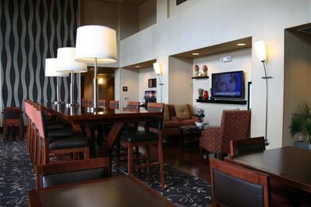 фото отеля Hampton Inn & Suites Wichita-Northeast