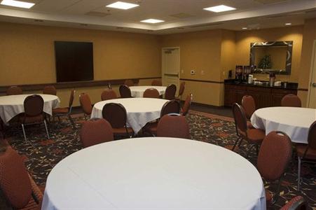 фото отеля Hampton Inn & Suites Wichita-Northeast
