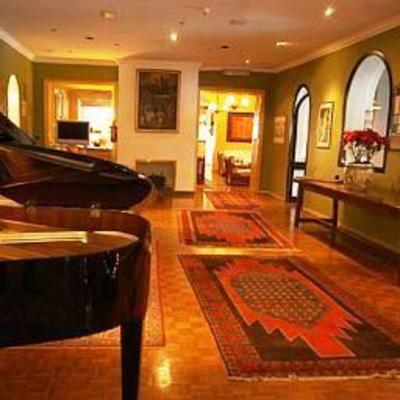 фото отеля Hotel des Geneys Splendid