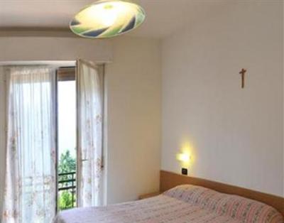 фото отеля Albergo Villa Flora Levico Terme