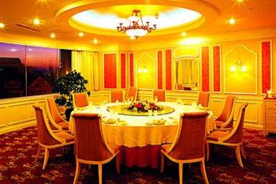 фото отеля Golden Crown Tower