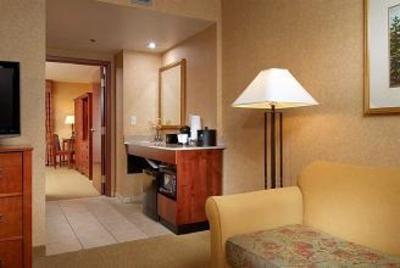 фото отеля Embassy Suites Denver-International Airport
