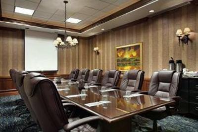фото отеля Embassy Suites Denver-International Airport
