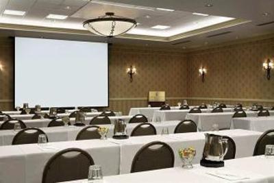 фото отеля Embassy Suites Denver-International Airport