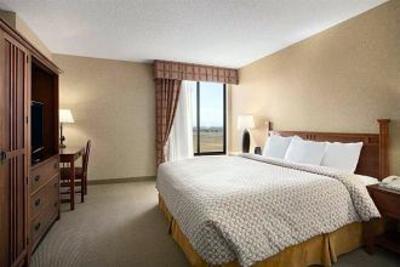 фото отеля Embassy Suites Denver-International Airport