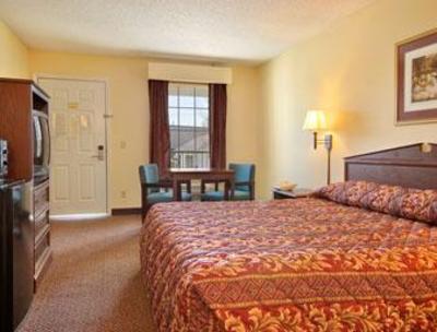 фото отеля Super 8 Motel Clinton (Tennessee)