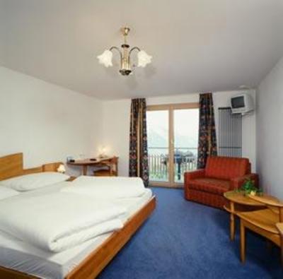 фото отеля Berghotel Tgantieni