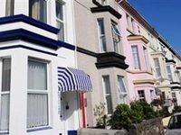 Hoeside Holiday Flats and Garden Crescent