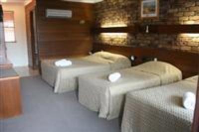фото отеля Tudor Lodge Motel Toowoomba
