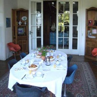 фото отеля Chambres d'Hotes Les Charmettes