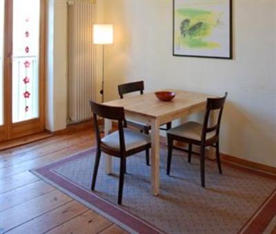 фото отеля Apartment- und Zimmervermietung am Park