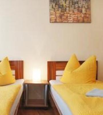 фото отеля Apartment- und Zimmervermietung am Park