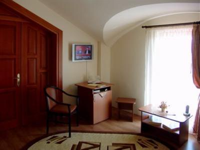 фото отеля Transit Hotel Oradea