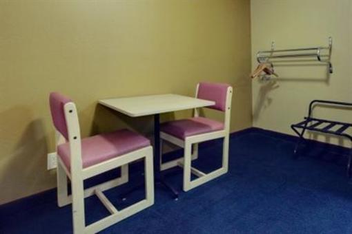 фото отеля Americas Best Value Inn Enid