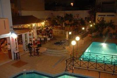 фото отеля Happy Days Hotel and Bungalows