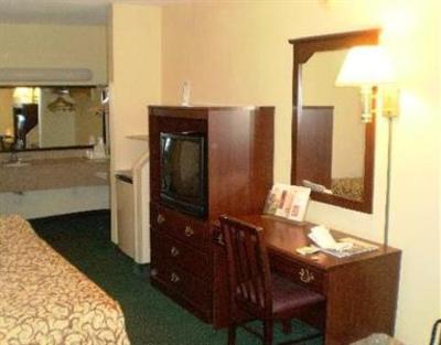 фото отеля Econo Lodge Christiansburg