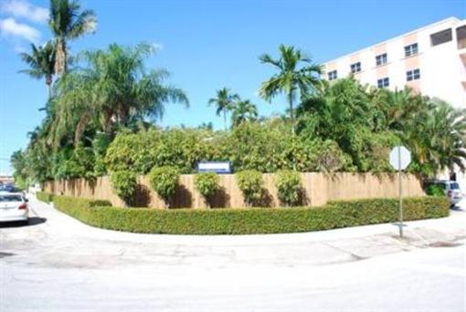 фото отеля Crystal Sands Hotel Gay Male Resort