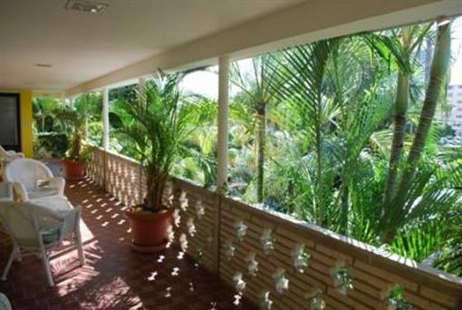 фото отеля Crystal Sands Hotel Gay Male Resort