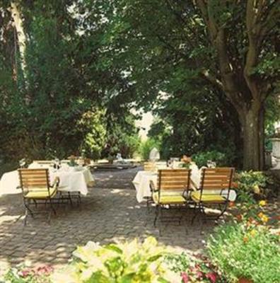 фото отеля Hotel Schloss Edesheim