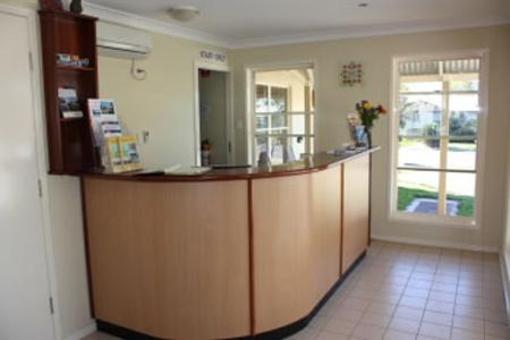 фото отеля Country Roads Motor Inn Gayndah