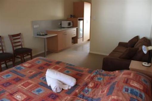 фото отеля Country Roads Motor Inn Gayndah