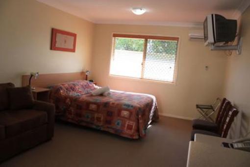 фото отеля Country Roads Motor Inn Gayndah
