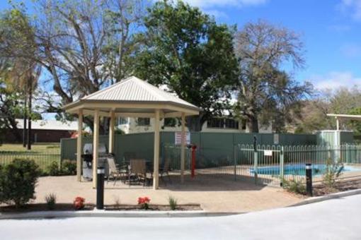 фото отеля Country Roads Motor Inn Gayndah