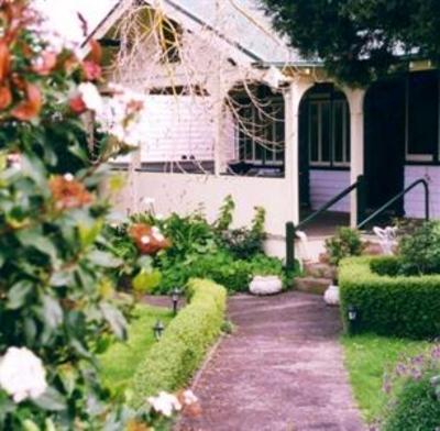 фото отеля Lorelei Bed and Breakfast