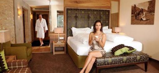 фото отеля Sport & Wellnessresort Quellenhof