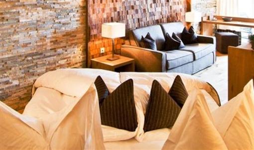 фото отеля Sport & Wellnessresort Quellenhof